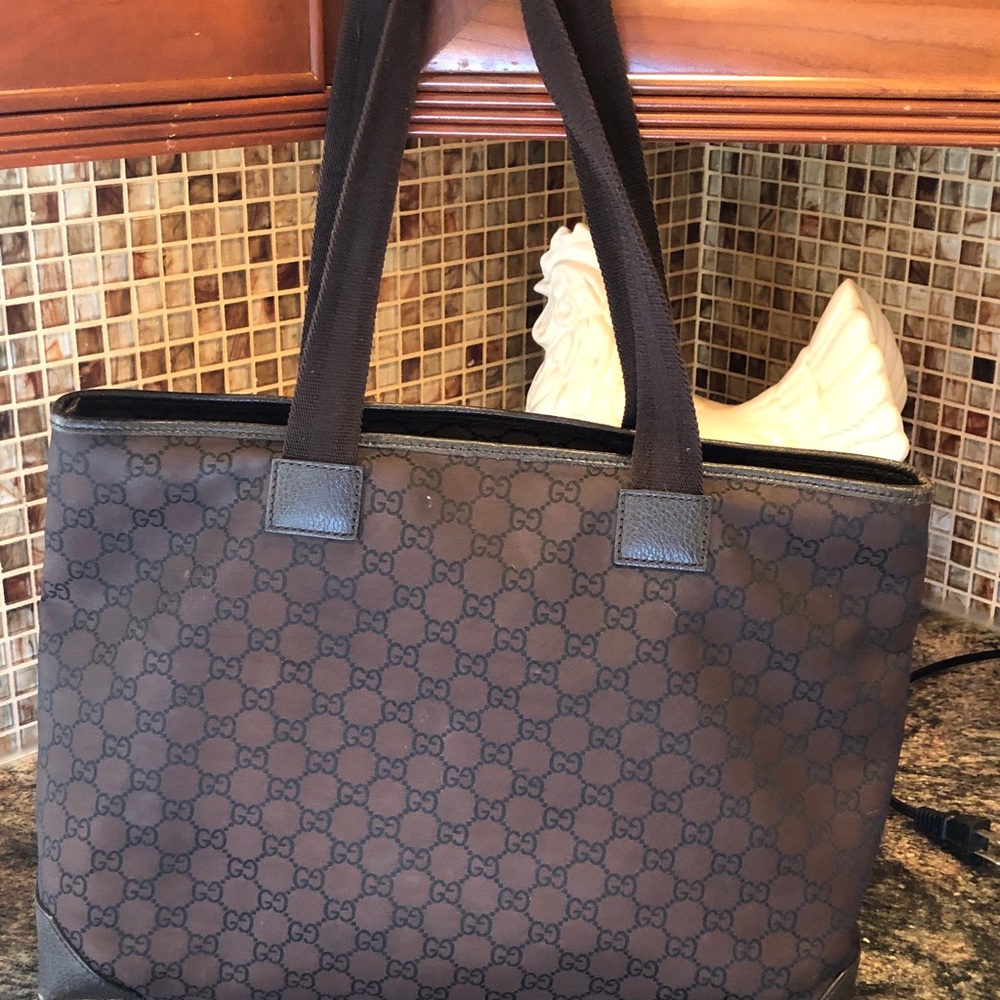 Authentic Gucci Tote - Picture 2 of 13